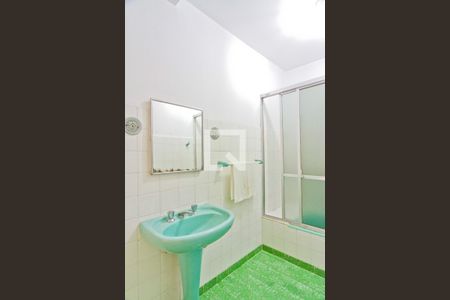 Casa à venda com 513m², 3 quartos e 5 vagasCasa 2 - banheiro