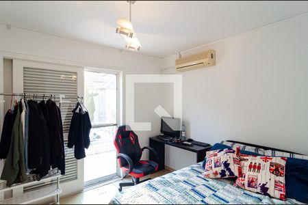 Casa de condomínio à venda com 270m², 4 quartos e 3 vagasQuarto 3