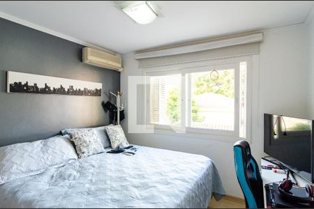 Casa de condomínio à venda com 270m², 4 quartos e 3 vagasSuíte 2