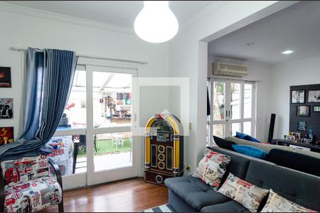 Sala de casa de condomínio à venda com 4 quartos, 270m² em Vila Nova Caledonia, São Paulo