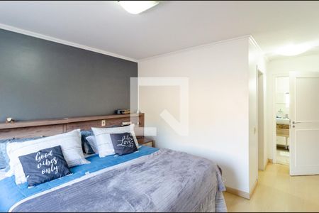 Casa de condomínio à venda com 270m², 4 quartos e 3 vagasSuíte 1