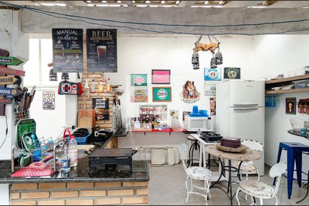 Casa de condomínio à venda com 270m², 4 quartos e 3 vagasChurrasqueira