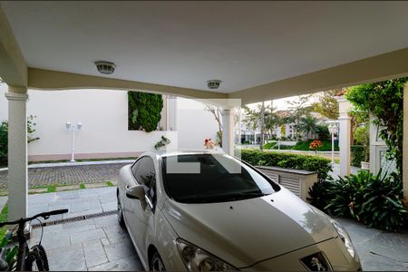 Casa de condomínio à venda com 270m², 4 quartos e 3 vagasGaragem