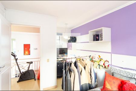 Casa de condomínio à venda com 270m², 4 quartos e 3 vagasQuarto 4