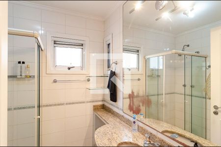 Casa de condomínio à venda com 270m², 4 quartos e 3 vagasBanheiro Social