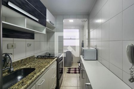 Apartamento para alugar com 60m², 2 quartos e 2 vagas Apartamento para alugar com 60m², 2 quartos e 2 vagasCozinha