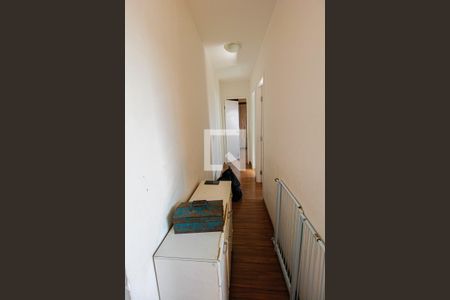 Corredor de apartamento para alugar com 2 quartos, 45m² em Jardim Utinga, Santo André
