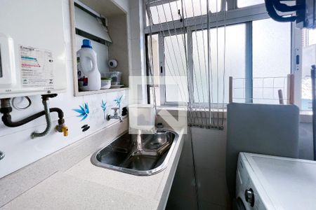 Apartamento à venda com 65m², 2 quartos e 2 vagasÁrea de Serviço