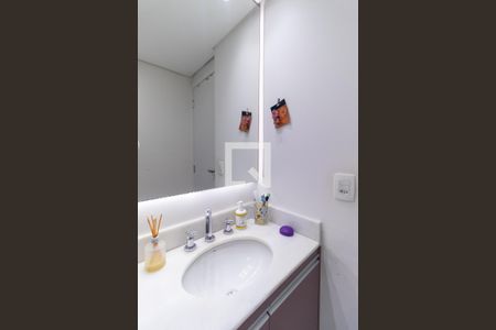 Banheiro de kitnet/studio à venda com 1 quarto, 31m² em Pinheiros, São Paulo