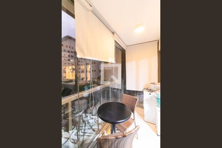 Varanda de kitnet/studio à venda com 1 quarto, 31m² em Pinheiros, São Paulo