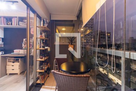 Varanda de kitnet/studio à venda com 1 quarto, 31m² em Pinheiros, São Paulo