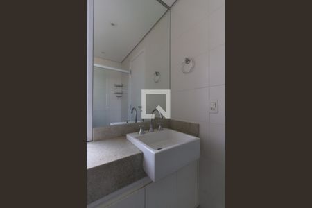 Banheiro de apartamento para alugar com 1 quarto, 35m² em Perdizes, São Paulo