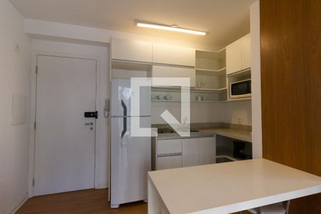 Cozinha de apartamento para alugar com 1 quarto, 35m² em Perdizes, São Paulo
