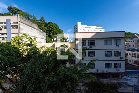 Vista de apartamento para alugar com 2 quartos, 70m² em Centro, Niterói
