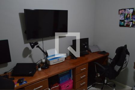 Casa de condomínio à venda com 164m², 3 quartos e 1 vagaQuarto 1