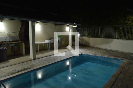 Casa de condomínio à venda com 164m², 3 quartos e 1 vagaÁrea comum - Piscina