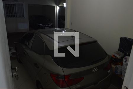 Casa de condomínio à venda com 164m², 3 quartos e 1 vagaGaragem 