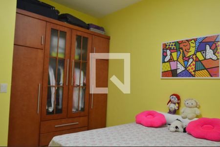 Casa de condomínio à venda com 164m², 3 quartos e 1 vagaQuarto 2