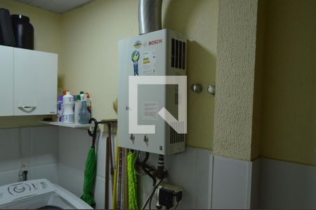 Casa de condomínio à venda com 164m², 3 quartos e 1 vagaÁrea de Serviço