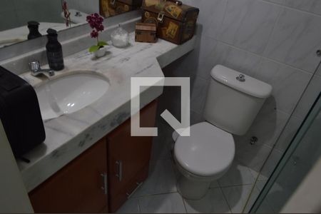 Casa de condomínio à venda com 164m², 3 quartos e 1 vagaBanheiro da Suíte