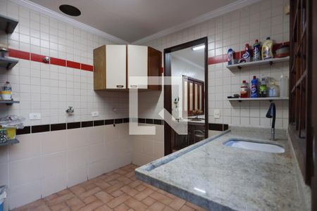 Casa para alugar com 350m², 3 quartos e 2 vagasÁrea de serviço