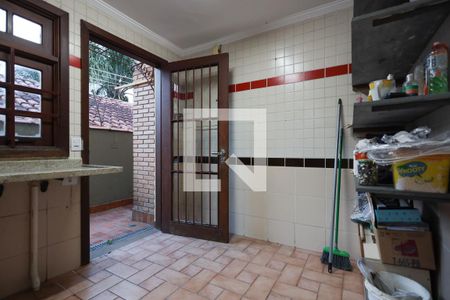 Casa para alugar com 350m², 3 quartos e 2 vagasÁrea de serviço