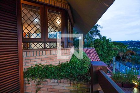 Casa para alugar com 350m², 3 quartos e 2 vagas2º andar - Suíte - varanda - vista