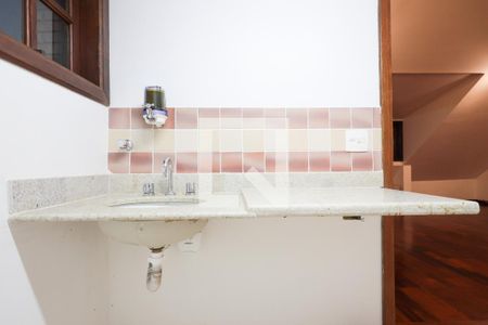 Casa para alugar com 350m², 3 quartos e 2 vagas3º andar - Copa - detalhes