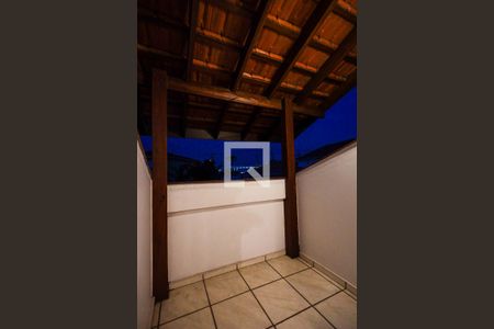 Casa para alugar com 350m², 3 quartos e 2 vagas3º andar - Sacada