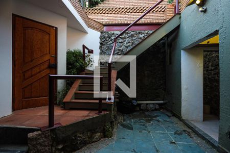 Casa para alugar com 350m², 3 quartos e 2 vagasVista da garagem