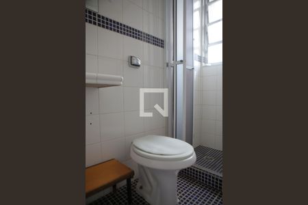 Apartamento para alugar com 90m², 2 quartos e sem vagaBanheiro da suíte