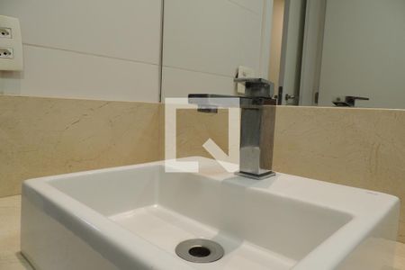 Apartamento à venda com 75m², 2 quartos e 1 vagaBanheiro da Suíte