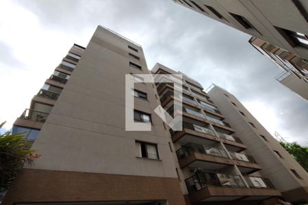 Apartamento à venda com 75m², 2 quartos e 1 vaga Apartamento à venda com 75m², 2 quartos e 1 vagaFachada do bloco