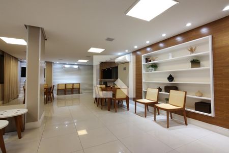 Apartamento à venda com 75m², 2 quartos e 1 vaga Apartamento à venda com 75m², 2 quartos e 1 vagaÁrea comum - Salão de festas