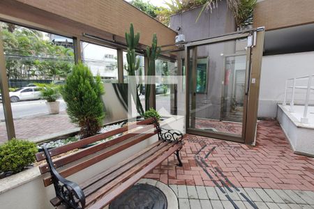 Apartamento à venda com 75m², 2 quartos e 1 vaga Apartamento à venda com 75m², 2 quartos e 1 vagaCondomínio