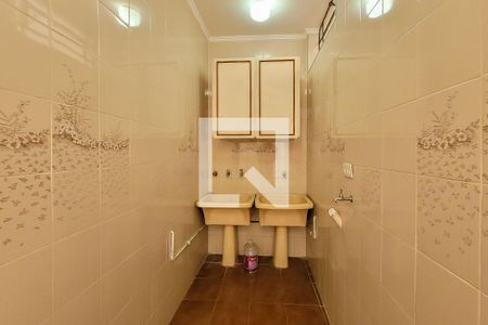 Casa à venda com 212m², 3 quartos e 2 vagasÁrea de Serviço