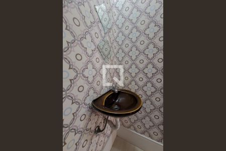 Casa à venda com 212m², 3 quartos e 2 vagasLavabo