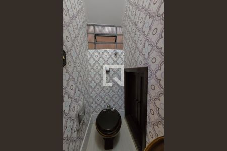 Casa à venda com 212m², 3 quartos e 2 vagasLavabo