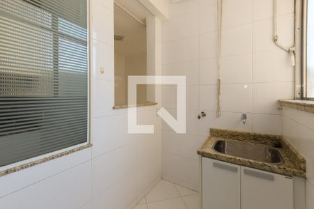 Apartamento à venda com 64m², 2 quartos e 1 vaga Apartamento à venda com 64m², 2 quartos e 1 vagaÁrea de Serviço