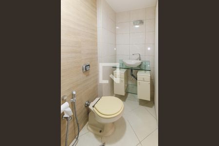 Apartamento à venda com 64m², 2 quartos e 1 vaga Apartamento à venda com 64m², 2 quartos e 1 vagaBanheiro Corredor