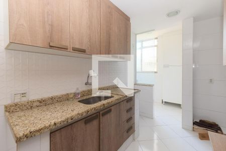Apartamento à venda com 64m², 2 quartos e 1 vaga Apartamento à venda com 64m², 2 quartos e 1 vagaCozinha