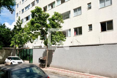 Apartamento à venda com 105m², 3 quartos e 2 vagasSacada
