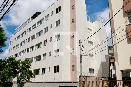 Apartamento à venda com 105m², 3 quartos e 2 vagasSacada