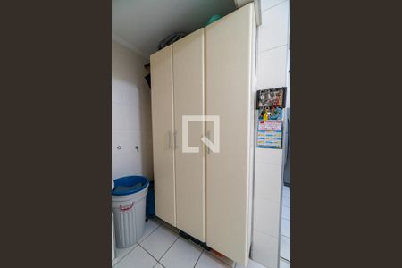 Casa à venda com 116m², 3 quartos e 2 vagasÁrea de Serviço - Armário