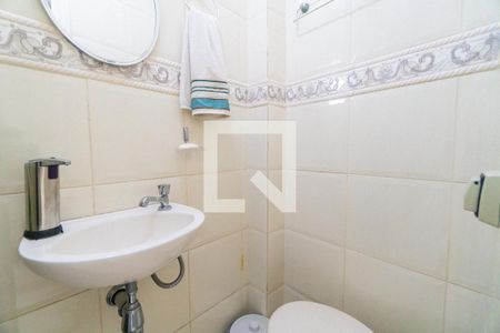 Casa à venda com 116m², 3 quartos e 2 vagasBanheiro de serviço