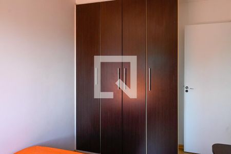 Quarto 1 de apartamento para alugar com 2 quartos, 47m² em Vila Firmiano Pinto, São Paulo