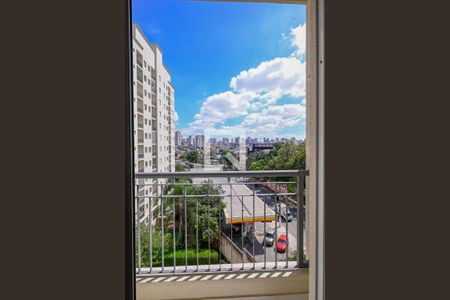 Varanda de apartamento para alugar com 2 quartos, 47m² em Vila Firmiano Pinto, São Paulo