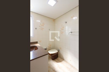 Apartamento à venda com 76m², 2 quartos e 1 vaga Apartamento à venda com 76m², 2 quartos e 1 vagaBanheiro