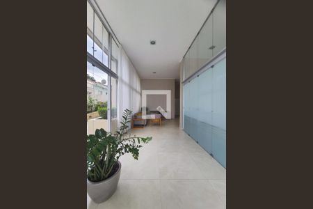 Apartamento à venda com 76m², 2 quartos e 1 vaga Apartamento à venda com 76m², 2 quartos e 1 vagaHall