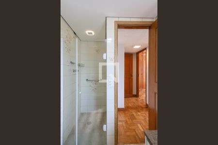 Apartamento à venda com 76m², 2 quartos e 1 vaga Apartamento à venda com 76m², 2 quartos e 1 vagaBanheiro